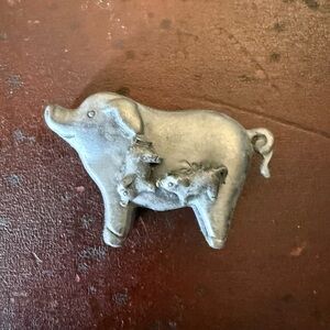 Vintage Pewter Silver Pig Brooch Jewelry Set